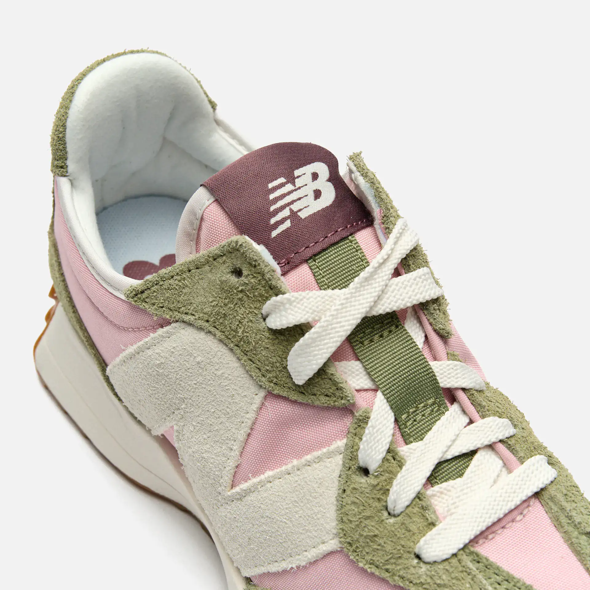 New Balance WS327 Lifestyle Sneaker Dark Olivine